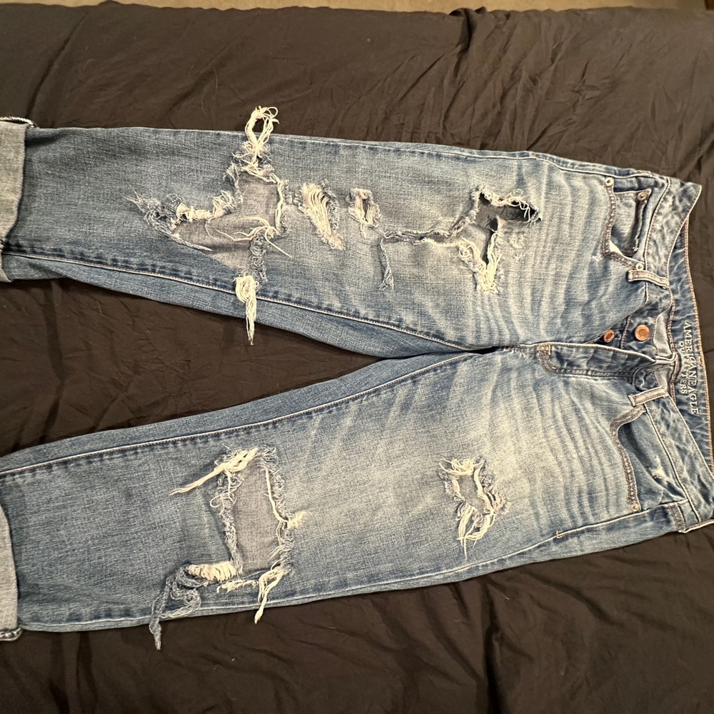 American eagle Distressed Blue Jeans